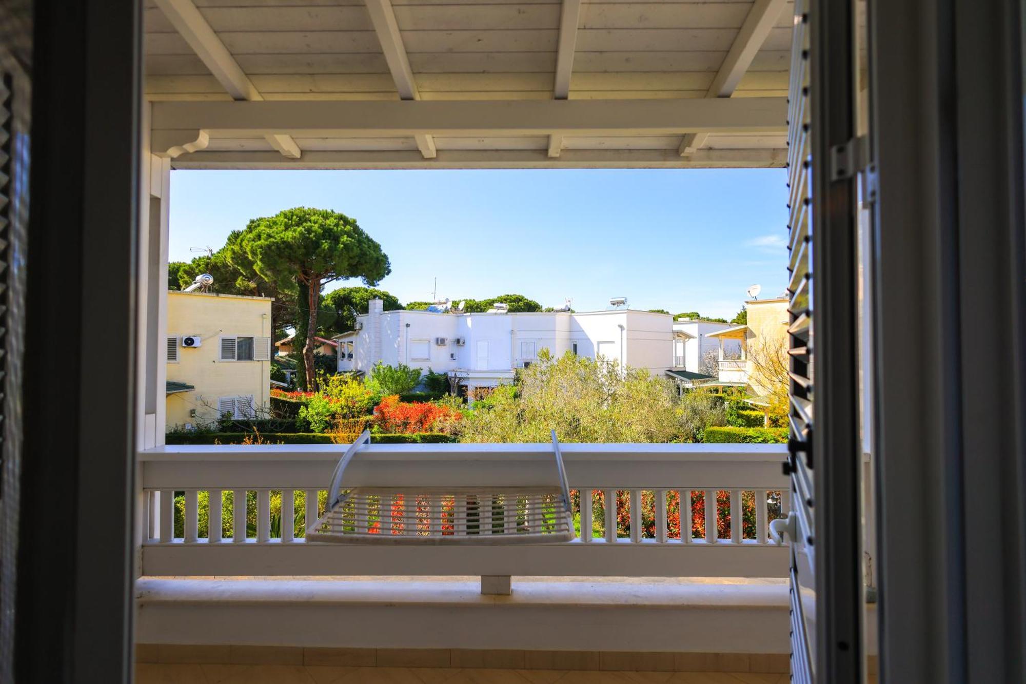 Grandstay Villa Perla Resort Durres Exterior photo