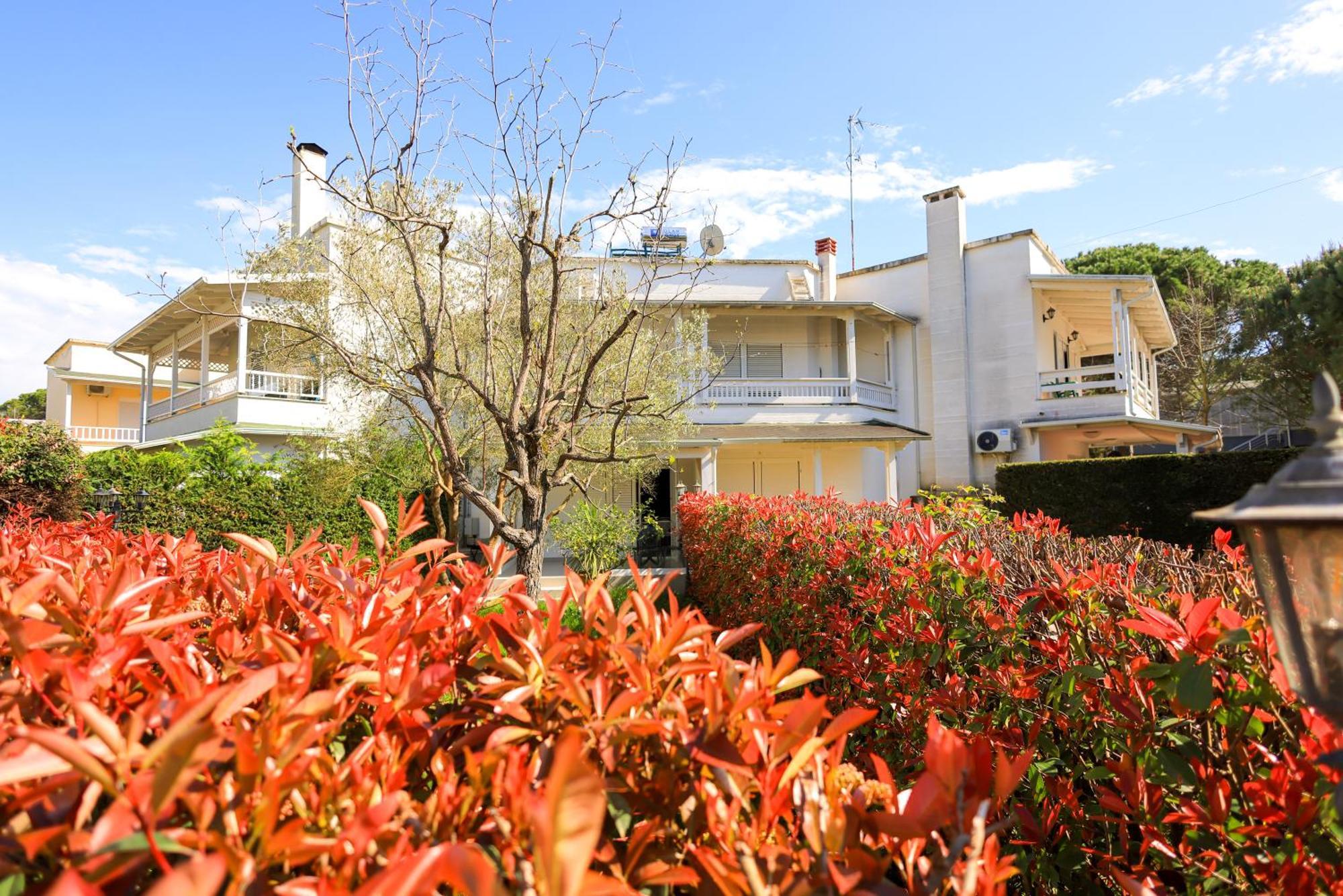 Grandstay Villa Perla Resort Durres Exterior photo