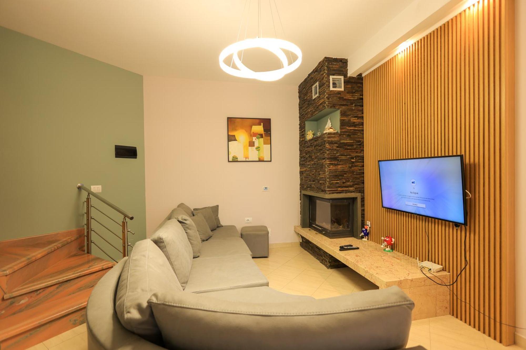 Grandstay Villa Perla Resort Durres Exterior photo